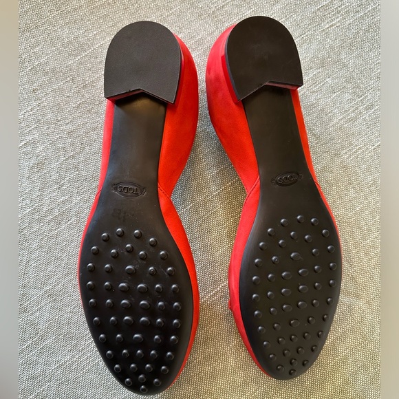 Tods red suede d’Orsay flats - Picture 2 of 5